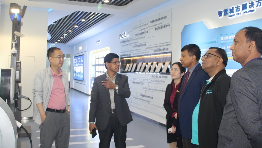 孟加拉國客人考察深圳思達工業(yè)園